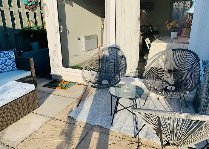 Nicolas Devon Air Bed And Breakfast